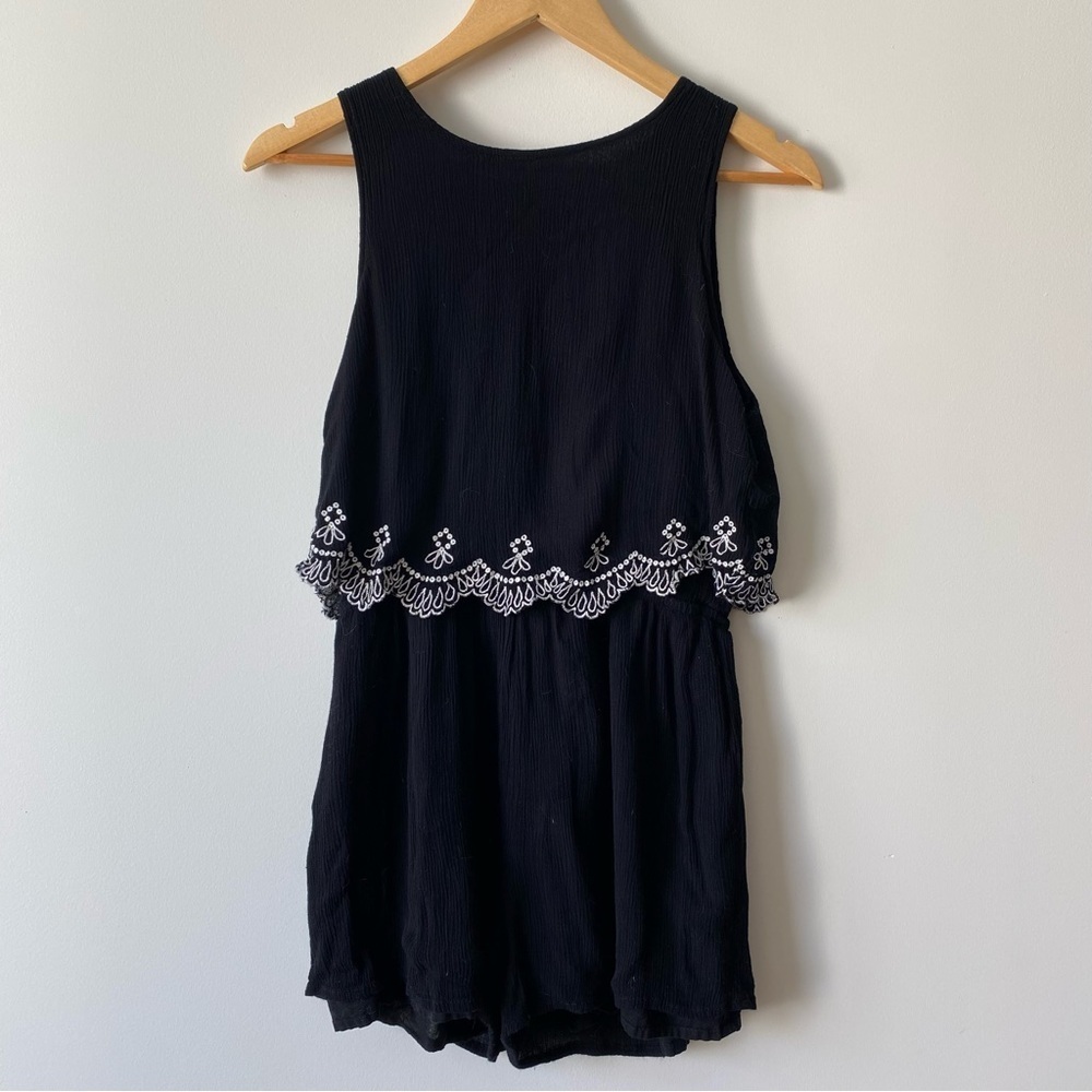 Dynamite Black Lined Romper Crochet Details Keyhole Back Elastic Waist